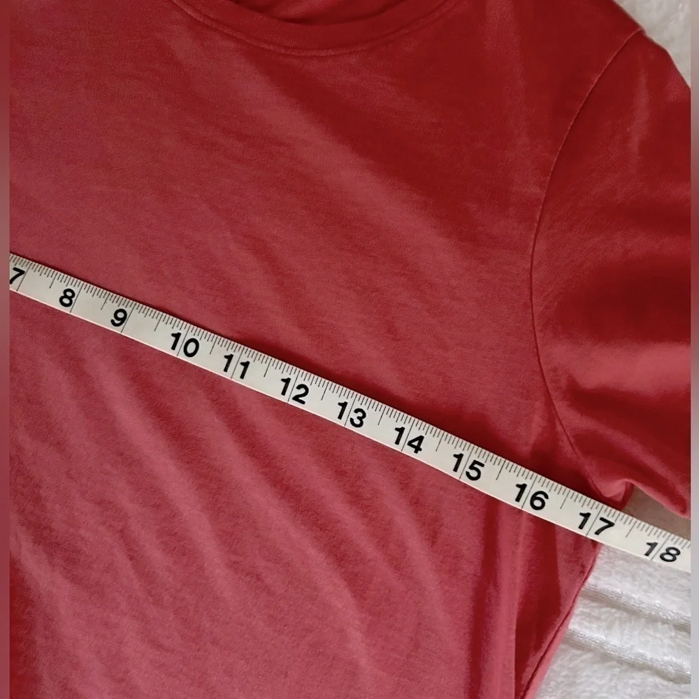 C&C California Women’s Coral T Shirt Size Medium Very Good Condition 100% Cotton